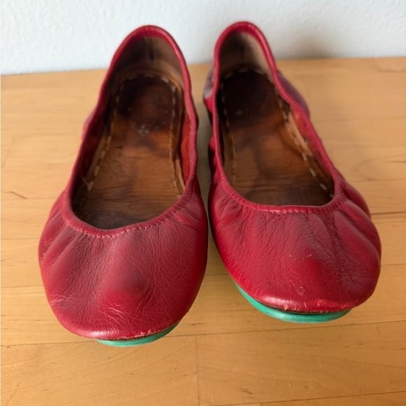 Tieks Cardinal Red size 8 Ballet Flats - Picture 3 of 4